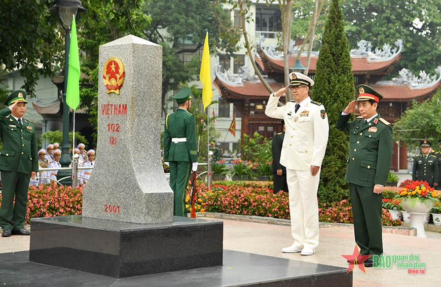 	For Vietnam-China shared borderline of peace, friendship, cooperation and development